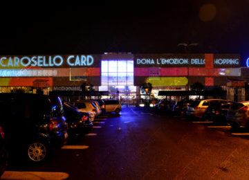 Promotion des soldes ò Carosello avec des projections vidéo