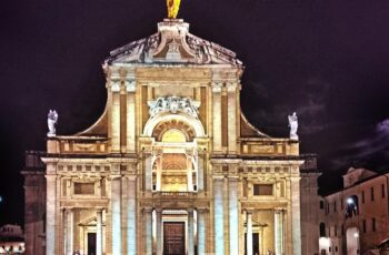 Projection cartographiée sur Santa Maria degli Angeli à Assise