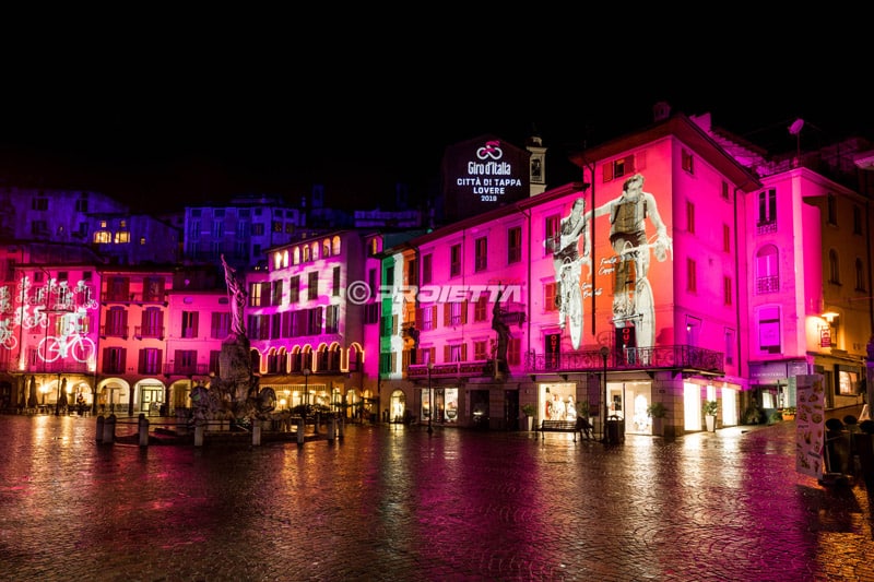 Proiezioni per il giro d'Italia