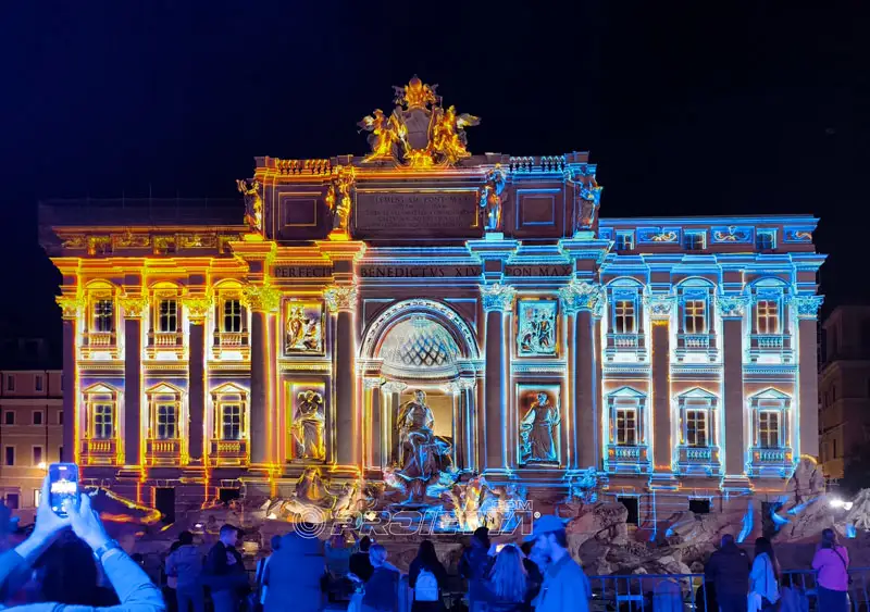 Projection Mapping Show - Fontana di Trevi - roma