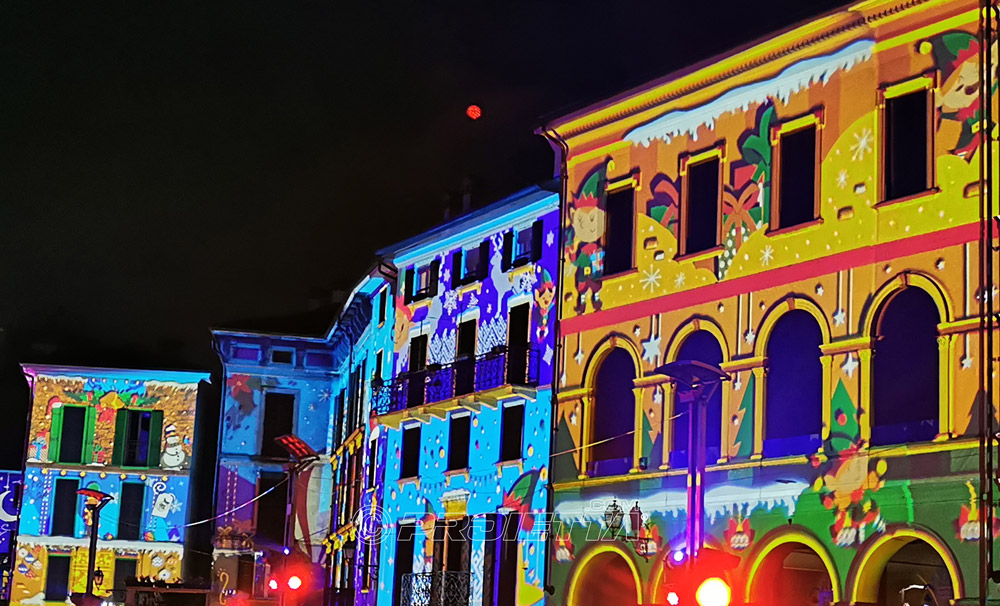 Proiezioni a tema natalizio per la città di Lecco