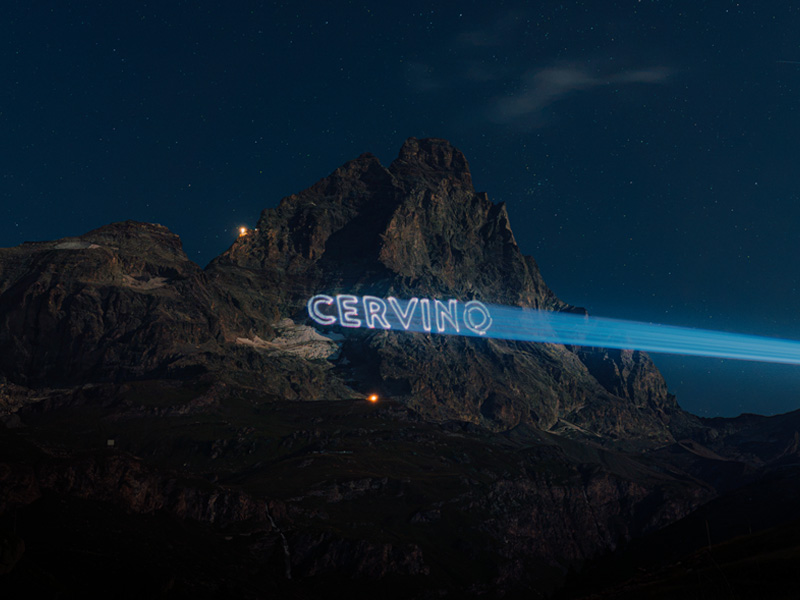 laser-cervino-scritta Scritta Cervino Laser proietta